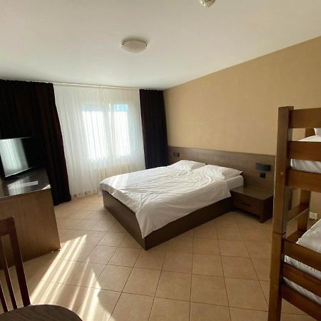 Motel Des Fleurs Servion Εξωτερικό φωτογραφία