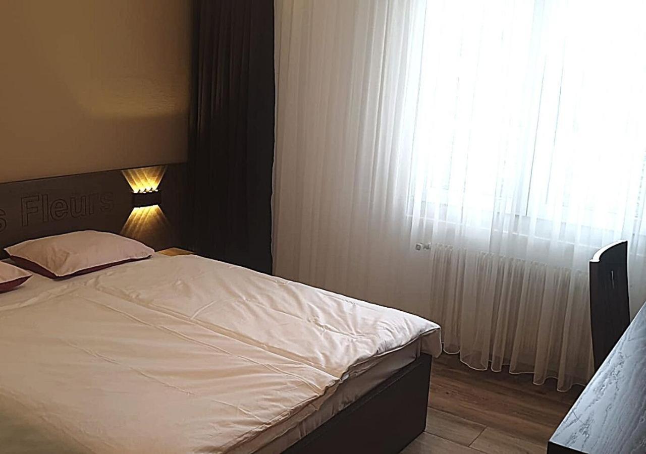 Motel Des Fleurs Servion Εξωτερικό φωτογραφία