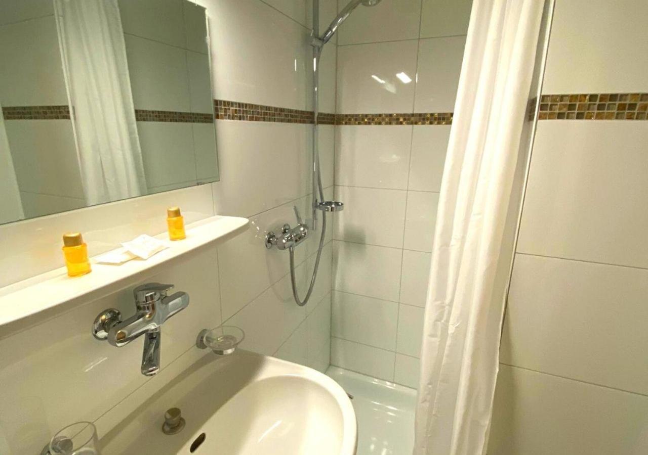 Motel Des Fleurs Servion Εξωτερικό φωτογραφία